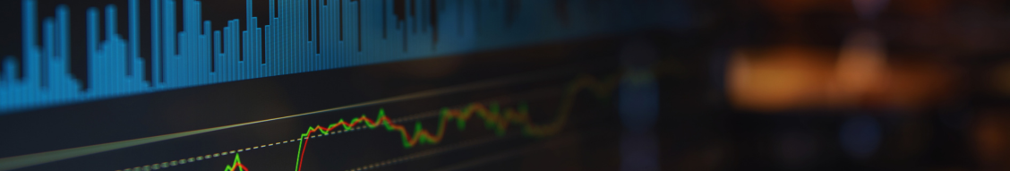 Grayscale city skyline banner image.